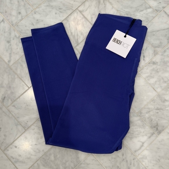 BEACH RIOT NWT ayla high waisted blue 7/8 slightly cropped leggings size large - Picture 2 of 11